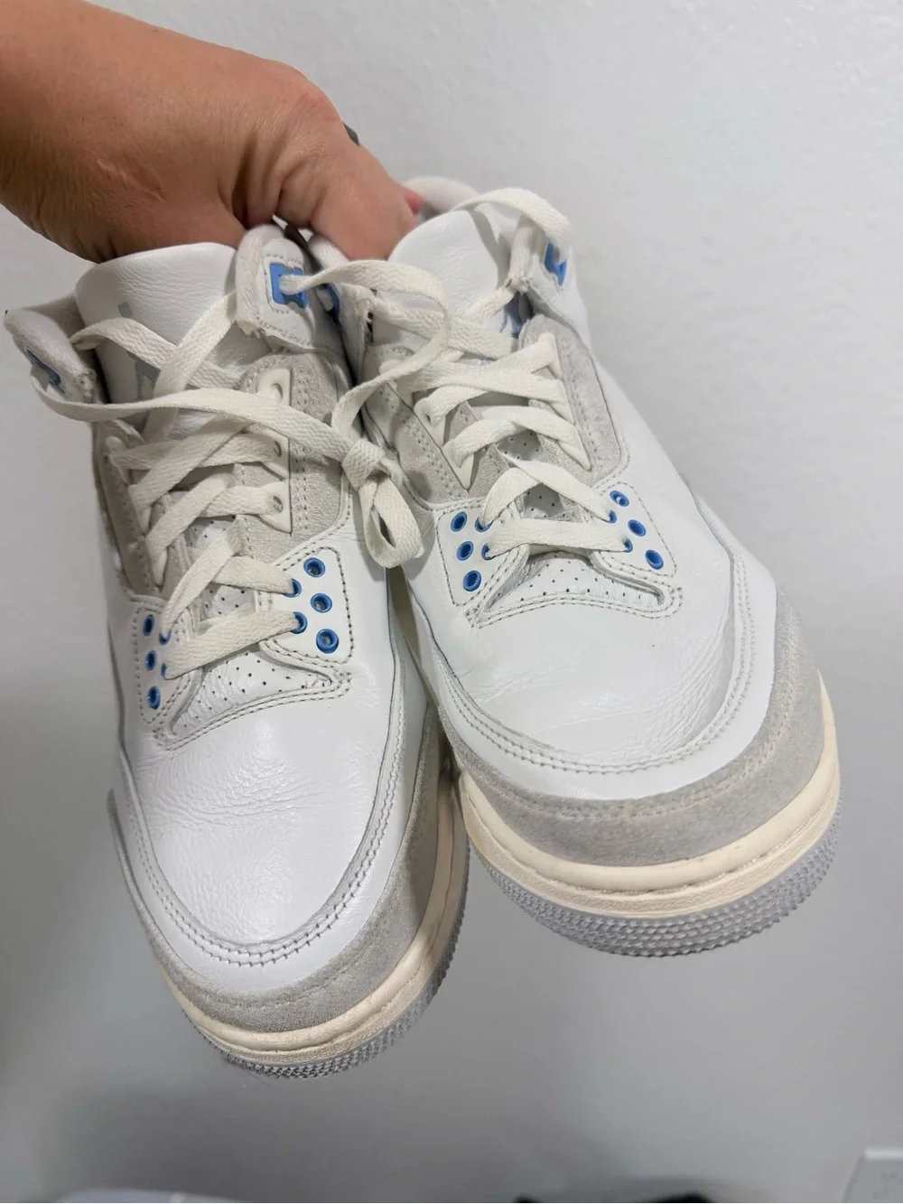 Jordan retro 3 white and blue